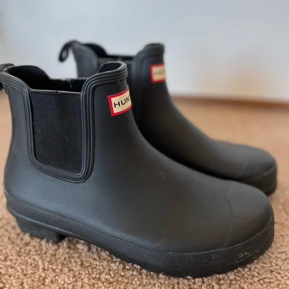Hunter | Shoes | Hunter Chelsea Rain Boots Size 9 | Poshmark display picture 3